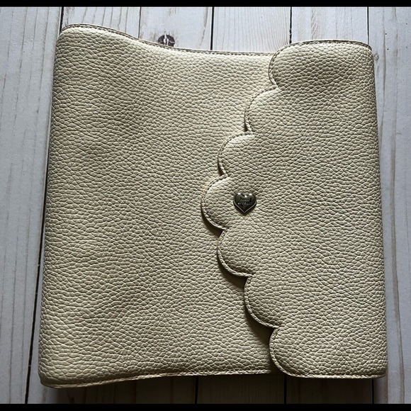 Aura Estelle A5 Wide Cloud - Picture 1 of 5